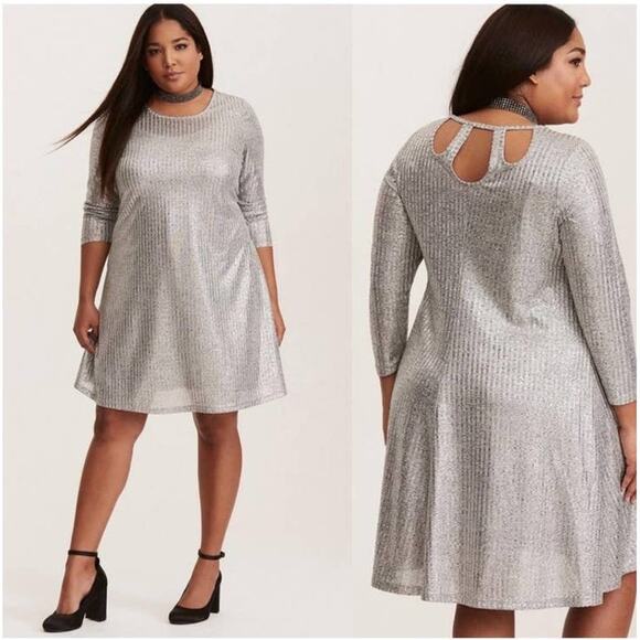 Torrid Silver Metallic Shimmer Ribbed Knit Trapeze Dress Size 1X - Picture 1 of 6